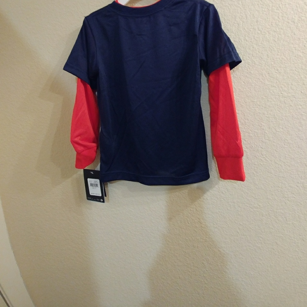 Boys long sleeve nike shirt